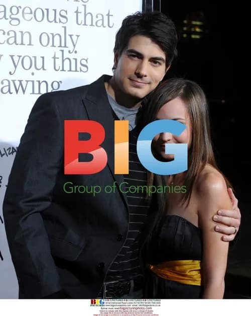 Brandon Routh attends Zack and Miri premiere with wife