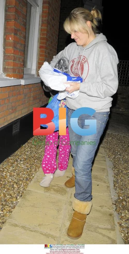 Alexandra Burke Out With Boyfriend