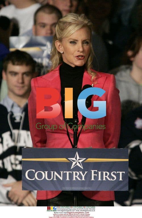 John McCain addresses supporters at New Hampshire rally