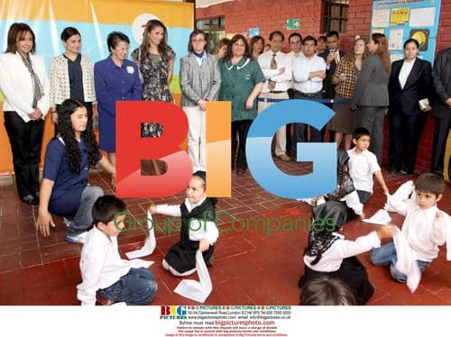Queen Rania Visits Kindergarten in Chile