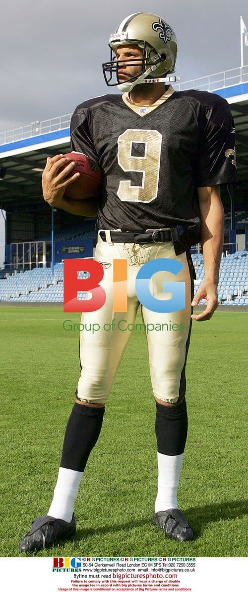 David James dons New Orleans Saints gear