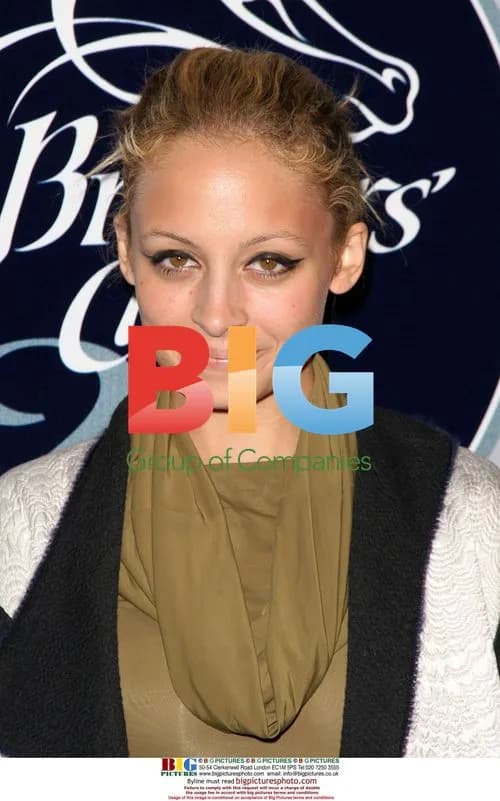 Nicole Richie at Breeder's Cup Winners Circle