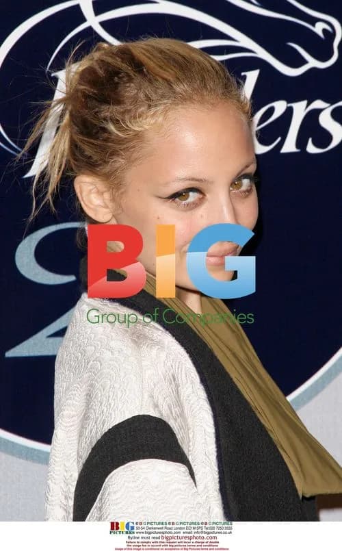 Nicole Richie at Breeder's Cup Winners Circle