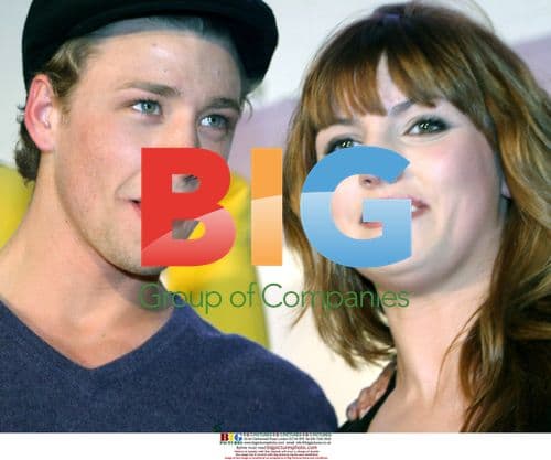 NO UNAUTHORISED ONLINE INTERNET USAGE WORLD RIGHTS BRITANNIA HIGH actors