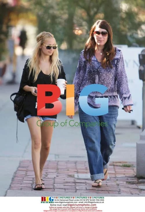Nicole Richie Shopping in West Hollywood