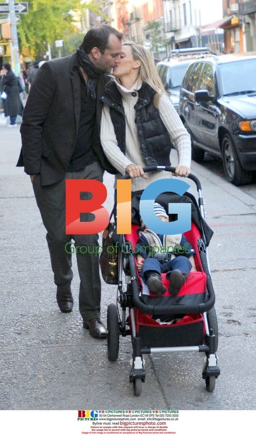 Lipstick Jungle's Kim Raver with family