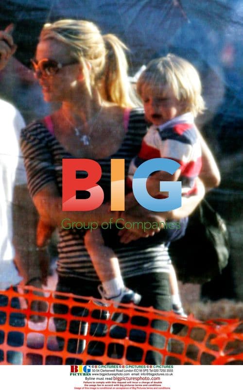 Britney Spears at Mr. Bones Pumpkin Patch