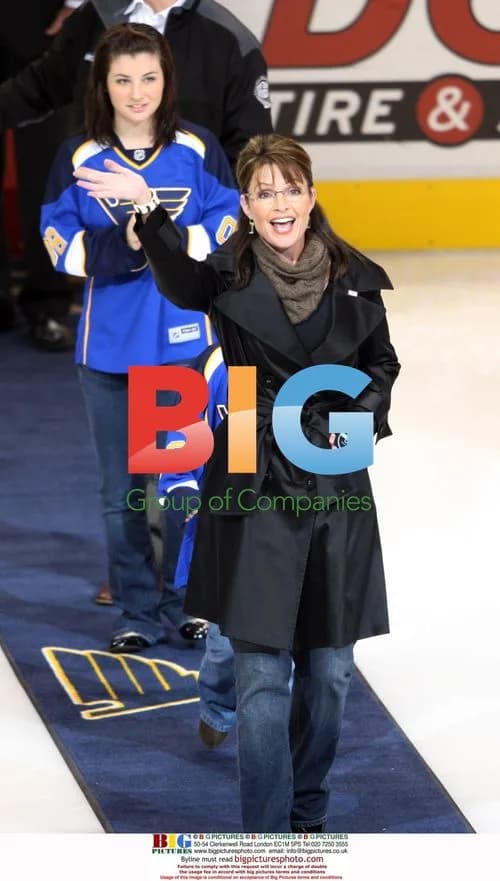 Sarah Palin Drops Puck at NHL Game