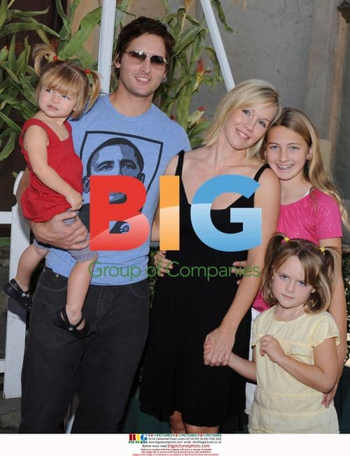 Jennie Garth and Family at Halloween Carnival