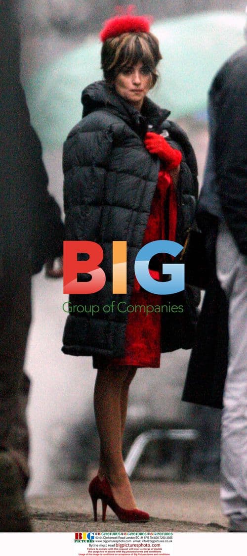 Penelope Cruz and Daniel Day Lewis film "Nine"