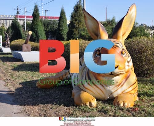 Giant rabbit/tiger at Songzhuang Art Festival