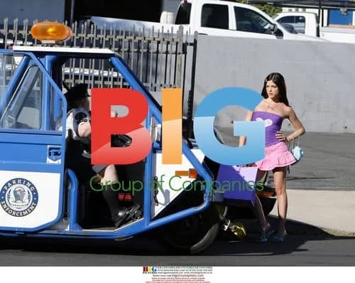 Selma Blair on set of 'Kath & Kim'