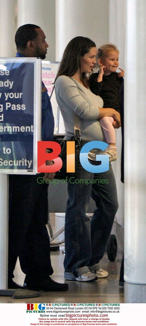 Jennifer Garner and Violet Affleck Depart LAX