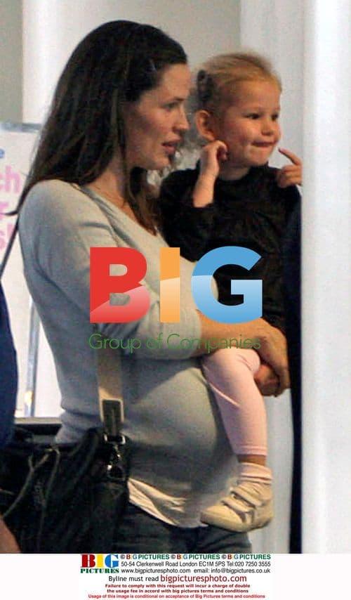 Jennifer Garner and daughter Violet at LAX