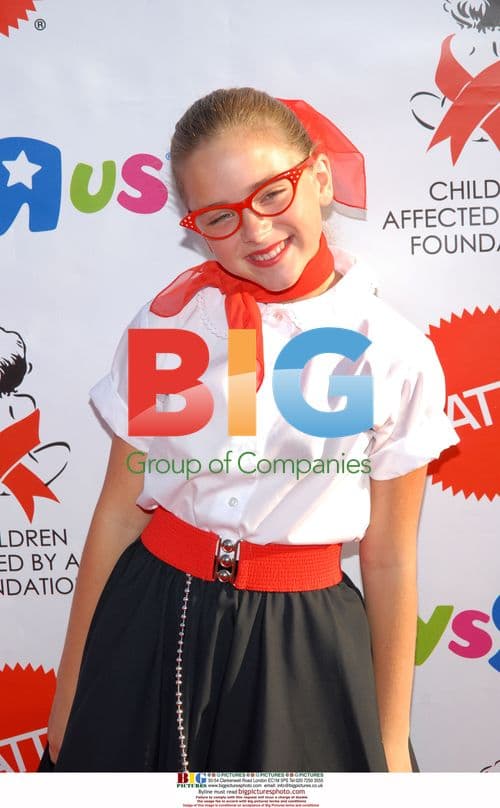 Madison Davenport at Dream Halloween benefit