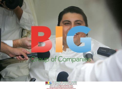 World's heaviest man Manuel Uribe marries girlfriend Claudia