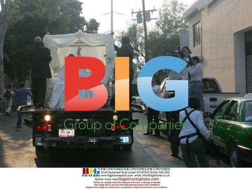 World's Heaviest Man Manuel Uribe Marries Girlfriend