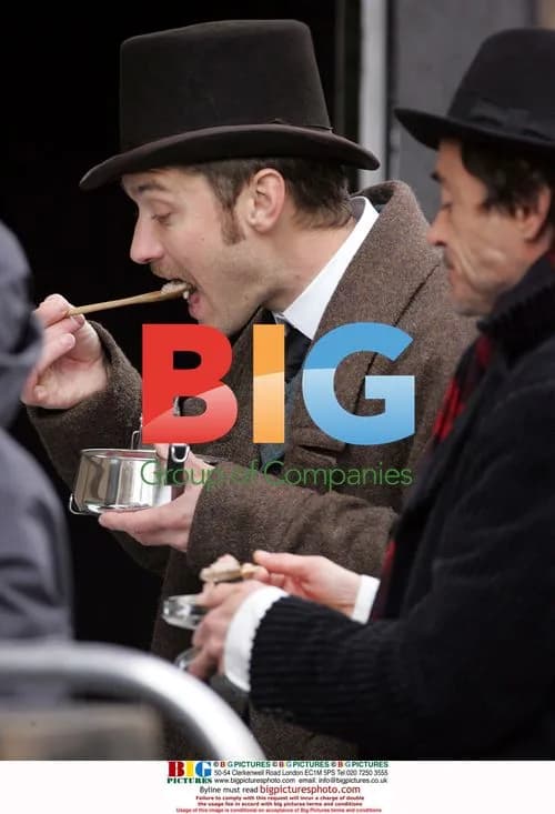 Jude Law on Sherlock Holmes Filmset