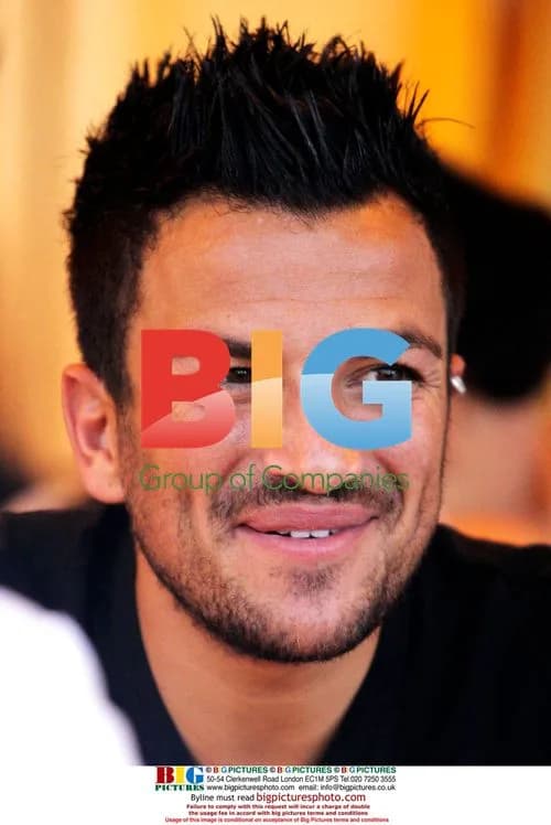 Peter Andre Goes Shopping in LA
