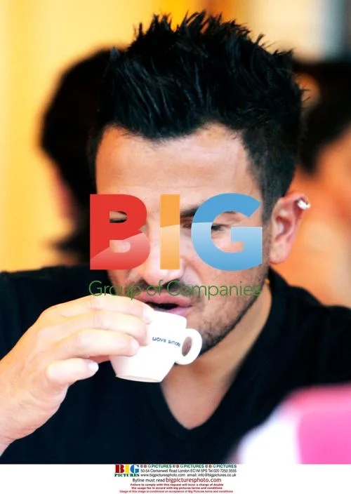 Peter Andre & Brother Shop in LA