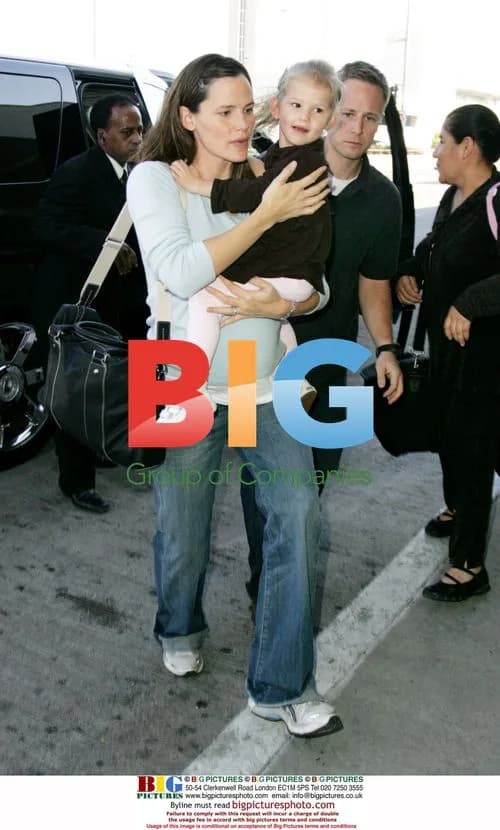 Jennifer Garner and daughter Violet at LAX