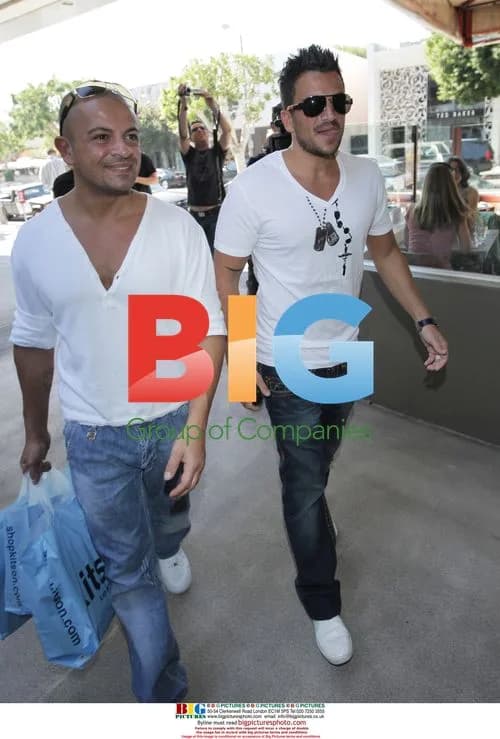 Peter Andre and Brother Shop in LA