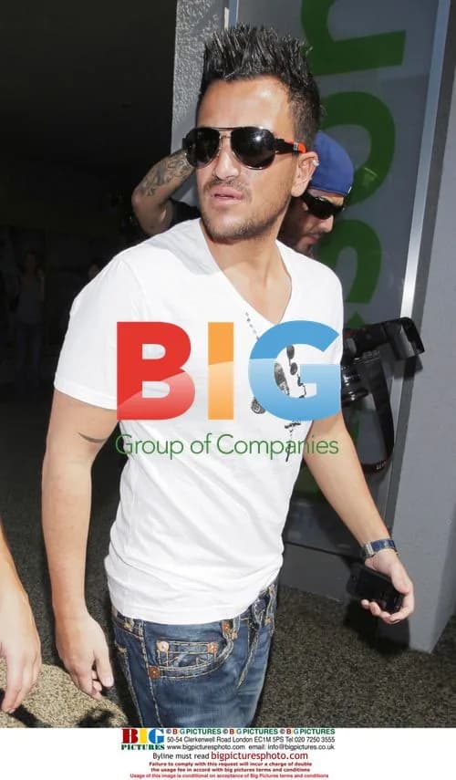 Peter Andre goes shopping at Kitson Men boutique