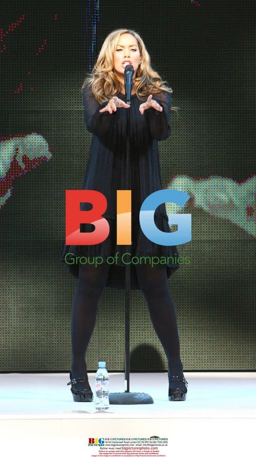 Leona Lewis at Westfield Shopping Centre Opening