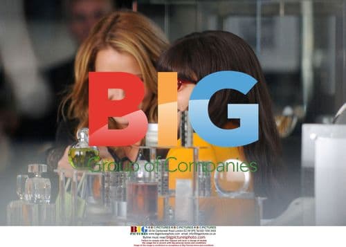 America Ferrera shopping in Soho, NYC