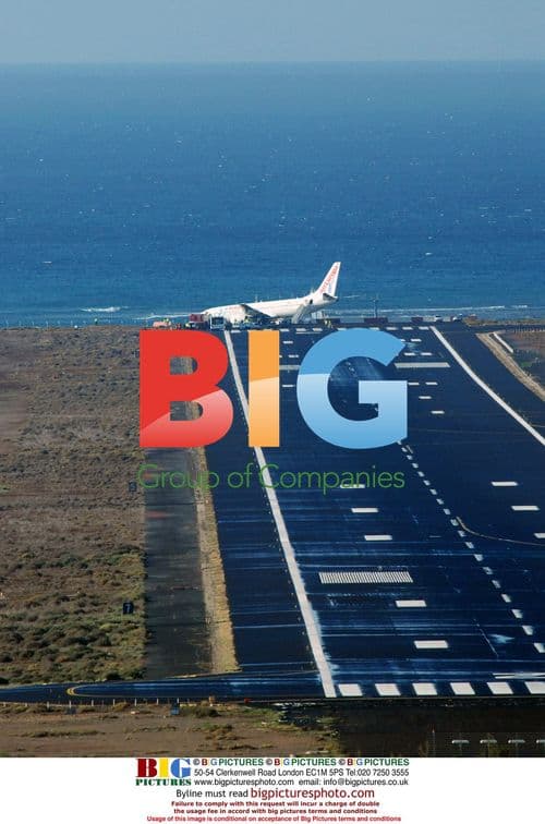 Plane skids off runway in Lanzarote