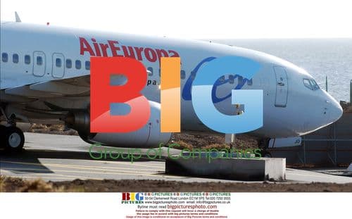 Plane skids off runway in Lanzarote