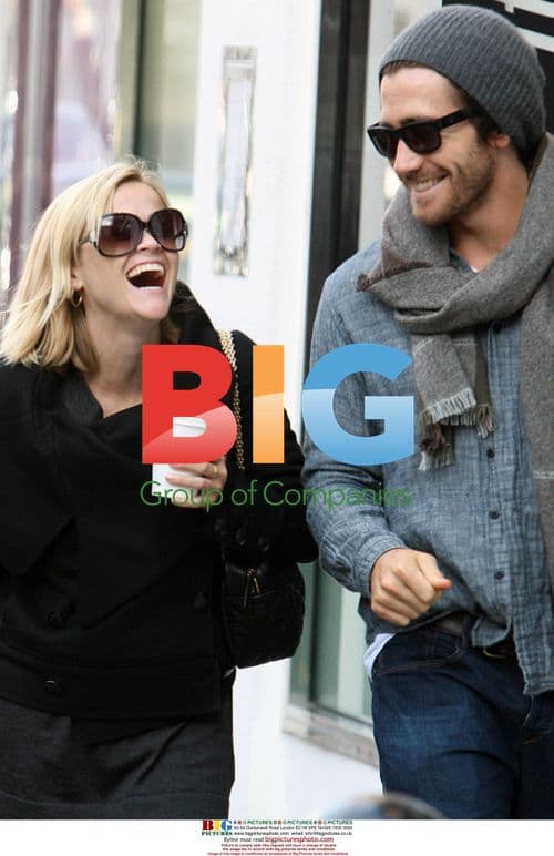 Reese Witherspoon and Jake Gyllenhaal Shop Together