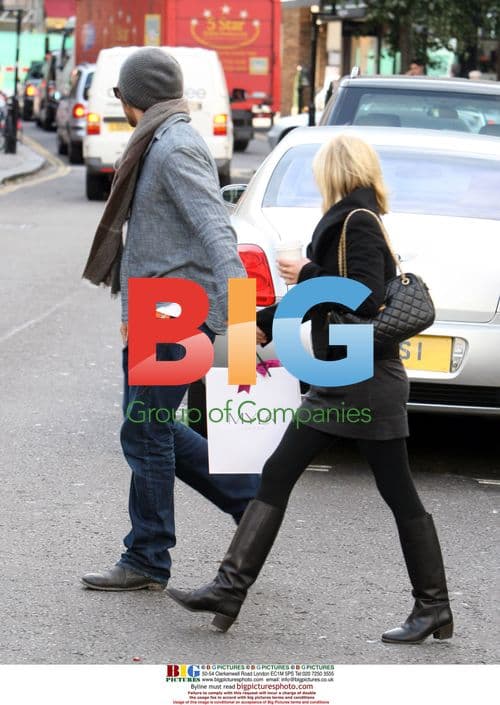 Reese Witherspoon and Jake Gyllenhaal shopping in London