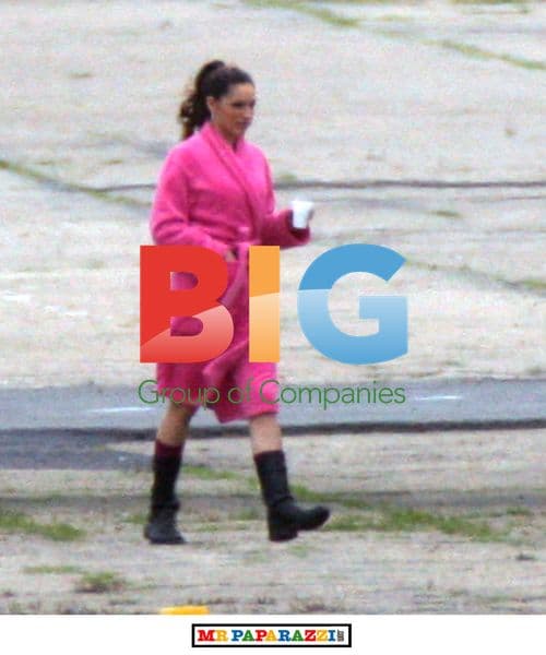 Kelly Brook on 'Moving Wallpaper' Set