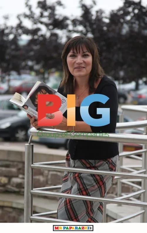 Lorraine Kelly Book Signing in Dundee
