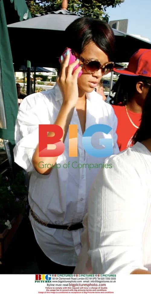 Rihanna Goes Shopping at Gucci in Beverly Hills