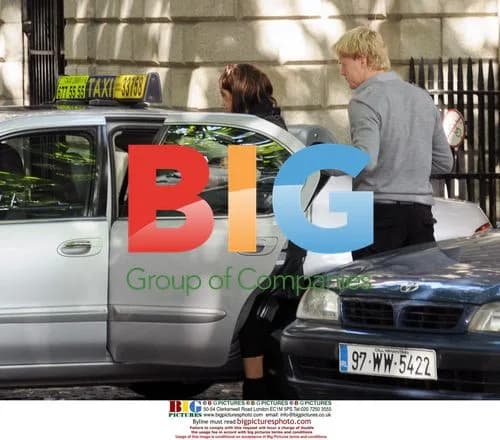 Damien Duff spotted with mystery girlfriend