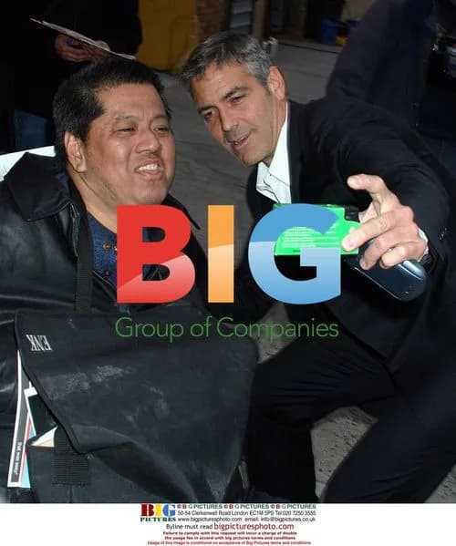 George Clooney leaves Jon Stewart Show