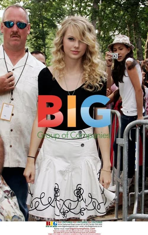 Taylor Swift at Jonas Brothers Video Shoot