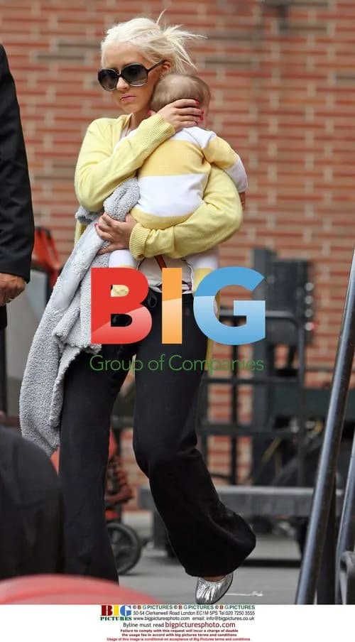 Christina Aguilera Exits SoHo Grand Hotel