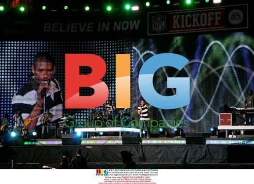 Usher rehearses for NFL Kickoff 2008