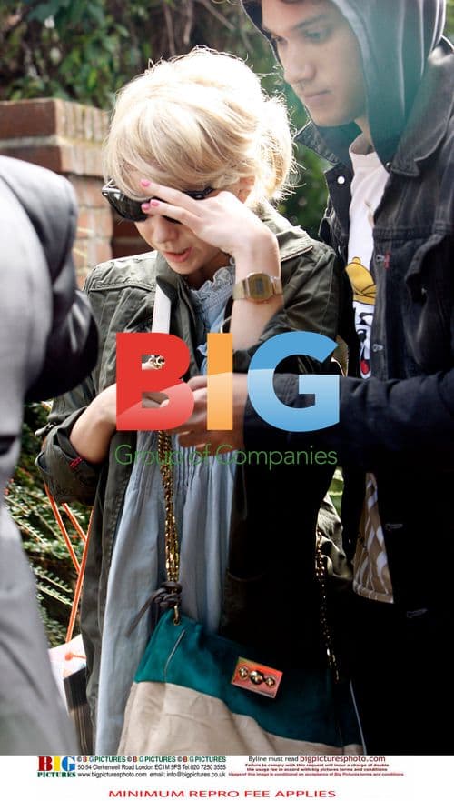 Ronnie Wood and Ekaterina Ivanova arrive at new home