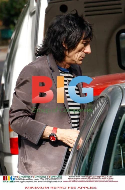 Ronnie Wood arrives with girlfriend Ekaterina Ivanova