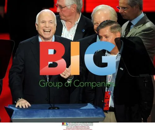 McCain Shares Laugh with Lieberman and Graham