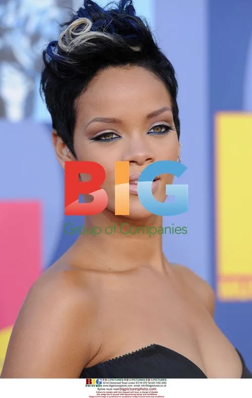 Rihanna at 2008 MTV VMAs