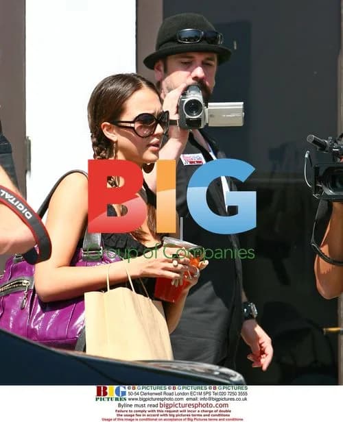 Jessica Alba Picks Up Iced Coffee in LA