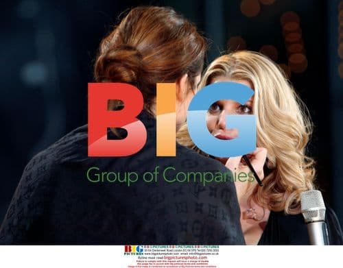 Jessica Simpson Performs on GMA