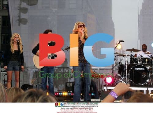 Jessica Simpson on GMA Stage