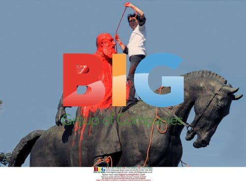 Author vandalizes King Leopold II statue in Brussels