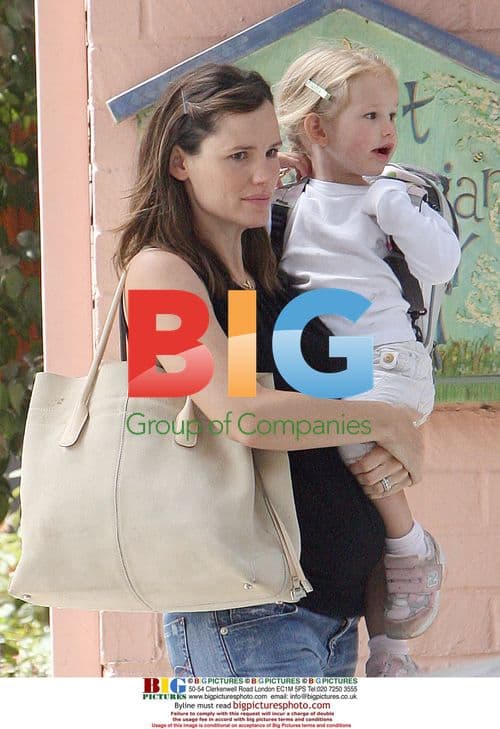 Jennifer Garner and Ben Affleck with daughter Violet